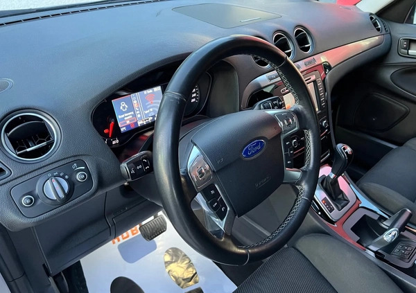 Ford Galaxy cena 49500 przebieg: 185000, rok produkcji 2013 z Poręba małe 466